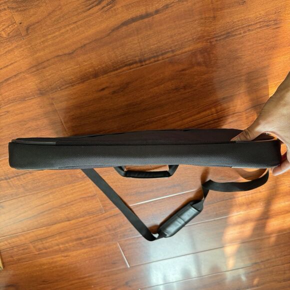 KENNETH COLE REACTION R-Tech 17"‎ Laptop Bag Briefcase Black Handles & Strap - Picture 10 of 16